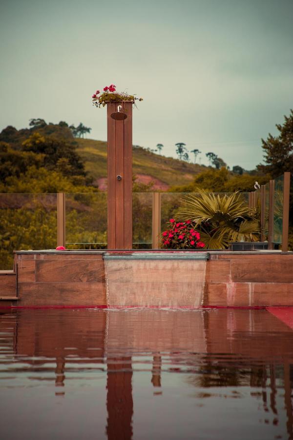 Hotel Chale De Minas บาร์บาเซนา ภายนอก รูปภาพ